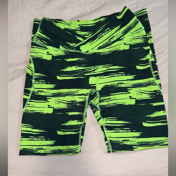 Alphalete Other - ALPHALETE LEGGINGS NEON GREEN